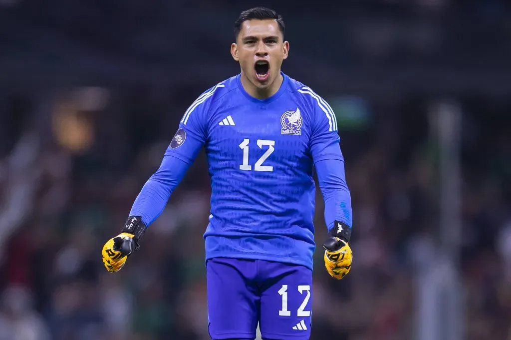 El portero del América estará entre 4 y 6 semanas fuera de las canchas. (Imago)