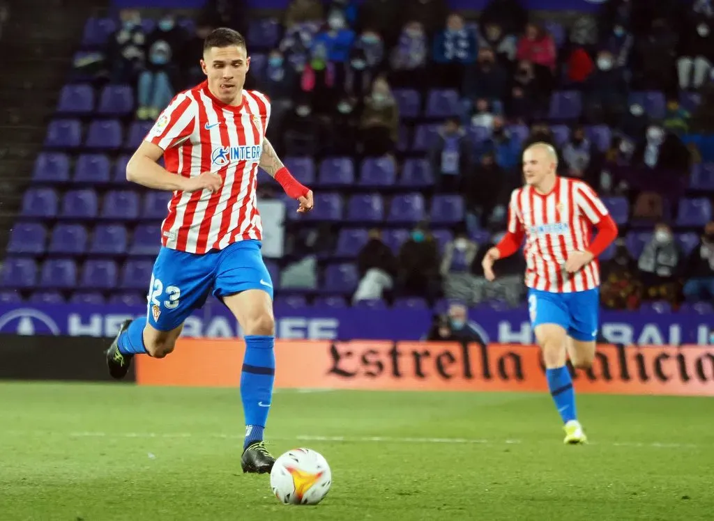 Uros Djurdjevic milita en el Sporting Gijón de España. (Imago)