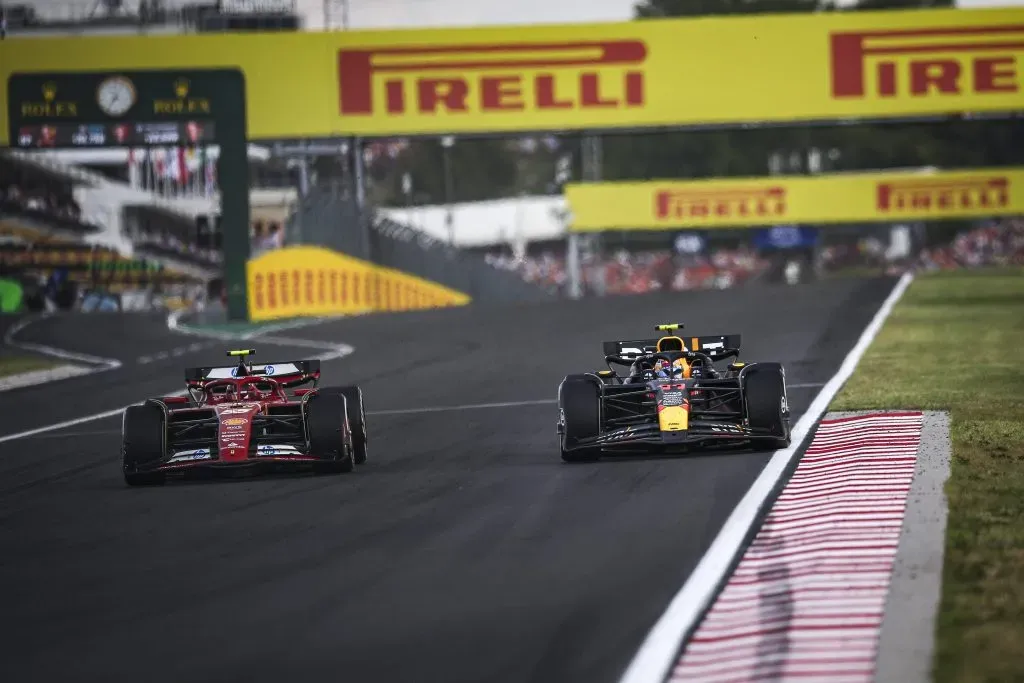 Sergio Pérez sumó puntos para Red Bull tras haber largado 16° (IMAGO)