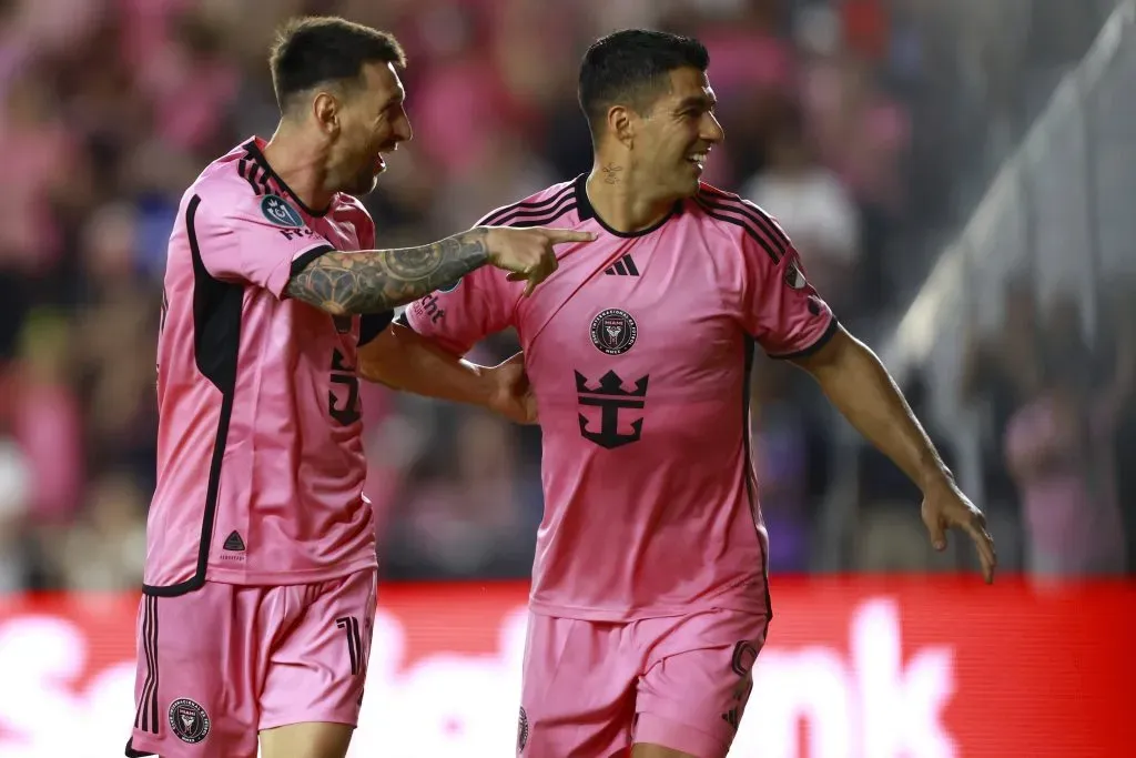 La baja de Luis Suárez se sumará a la de su compañero Lionel Messi. (Imago)