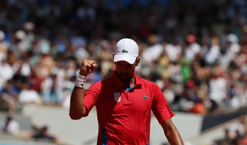 Djokovic venció a Nadal para clasificarse a la tercera ronda del certamen individual. (Imago)