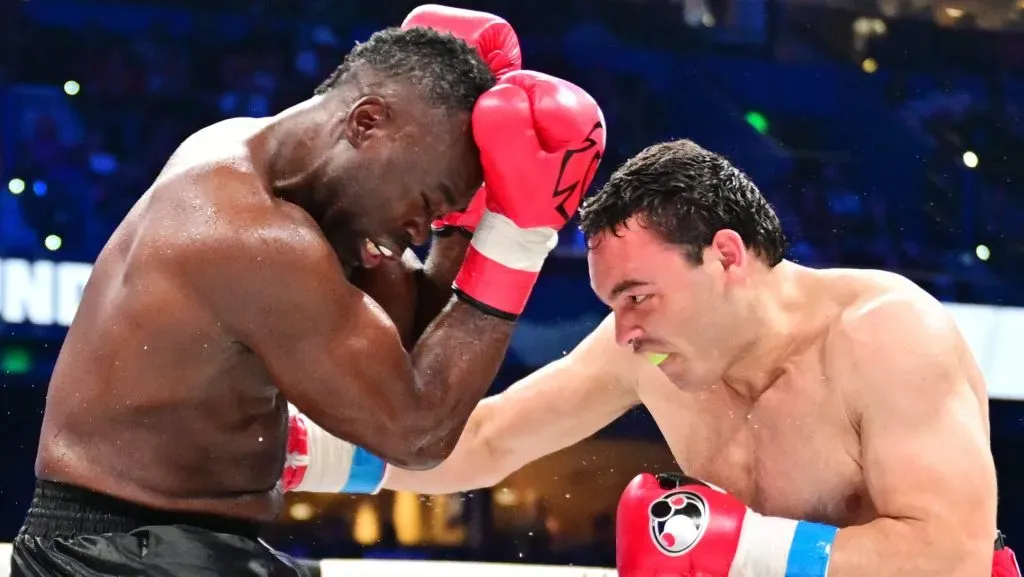 Julio César Chávez Jr. apunta a pelear una o más veces en 2024 (IMAGO)