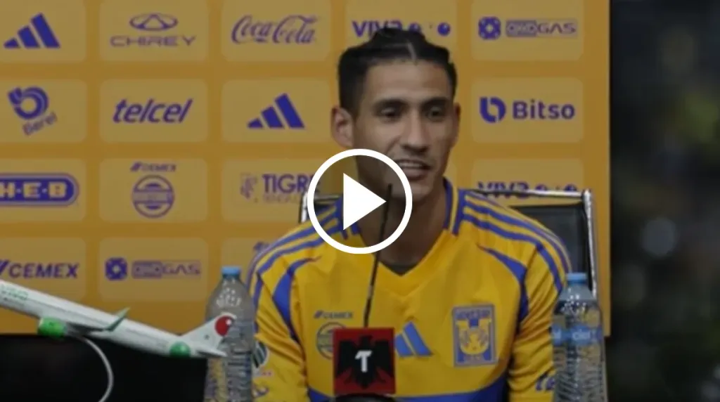 Uriel Antuna respondió las preguntas de los medios vistiendo la playera de Tigres. (Captura)