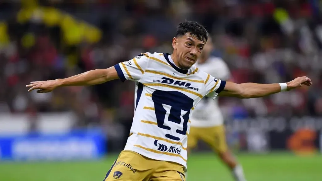 El joven futbolista no fue incluido en la convocatoria de Pumas (IMAGO)