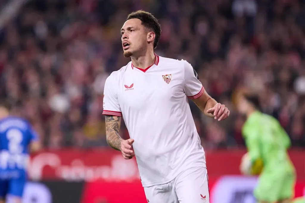 Según reportes, Rayados desembolsará ocho millones de dólares por el fichaje de Ocampos. (Imago)