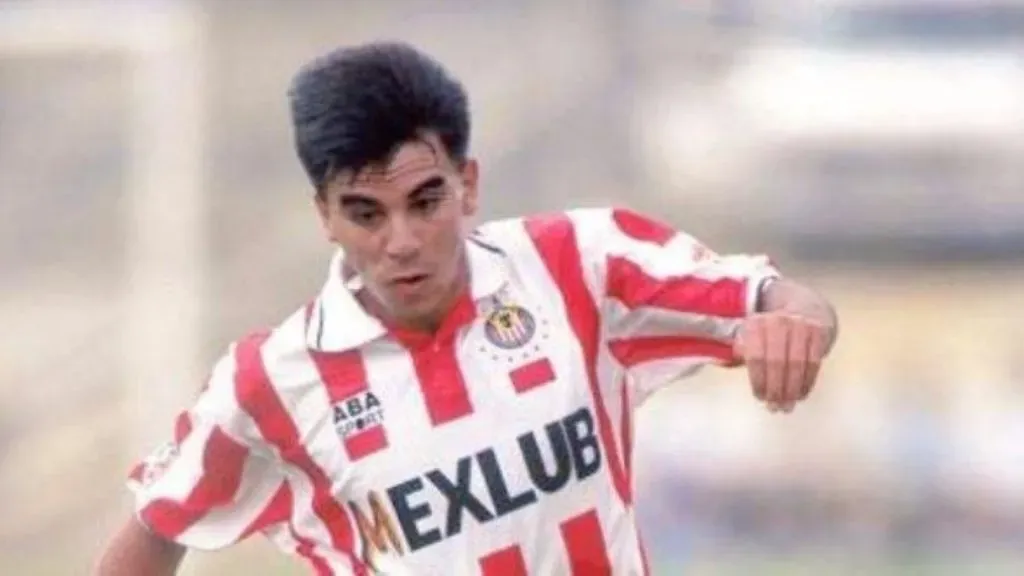 El “Gusano” fue jugador indiscutido en Chivas (Fútbol Óptico)