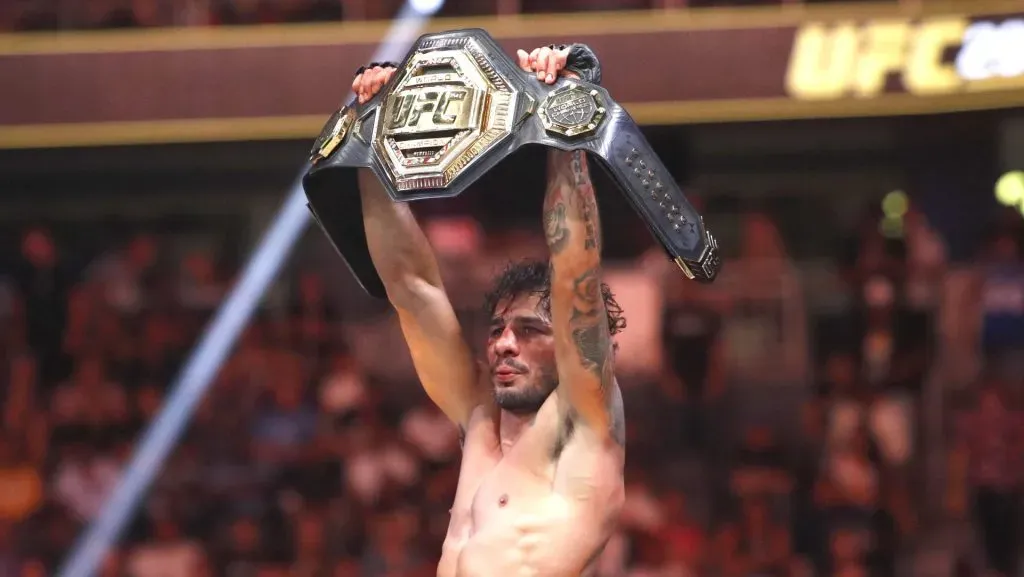 Alexandre Pantoja expondrá su título mosca ante el debutante Kai Asakura. (GETTY IMAGES)