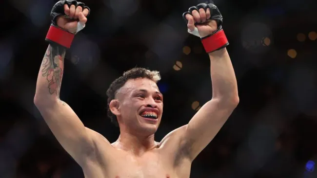 Lazy Boy sigue haciendo historia en UFC y esta vez ganó en la noche mexicana.