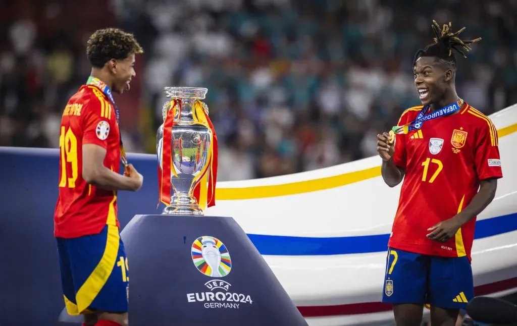 Lamine Yamal y Nico Williams en los festejos de la Eurocopa 2024 (GETTY IMAGES)