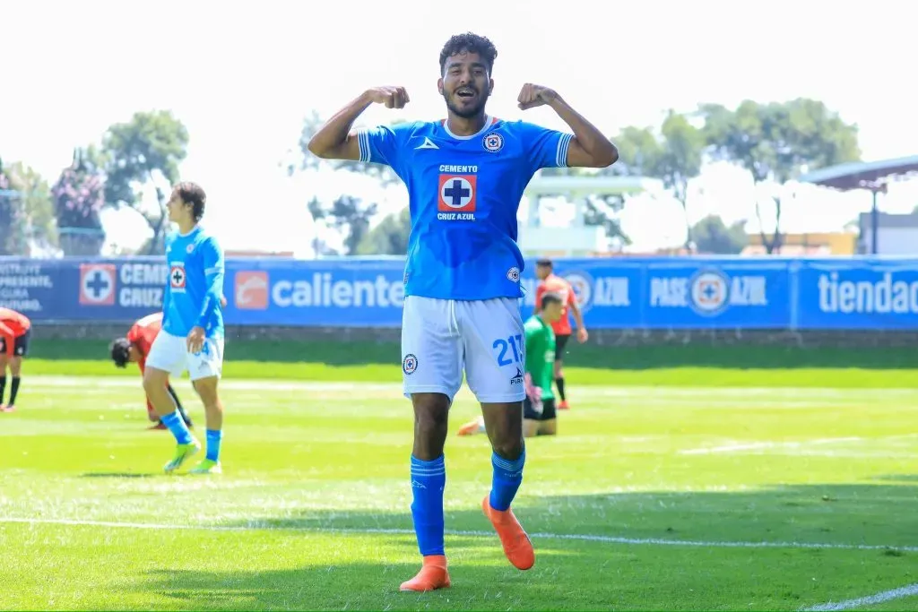 Samuel Espinosa jugará a préstamo en Mazatlán. (Cruz Azul oficial)