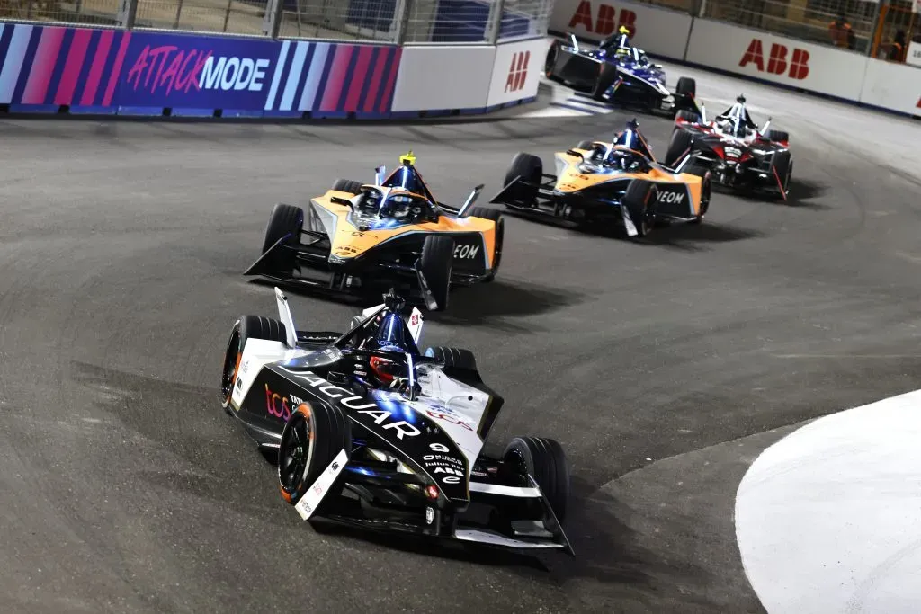 La Fórmula E podría ser el nuevo destino de Sergio Pérez (GETTY IMAGES)