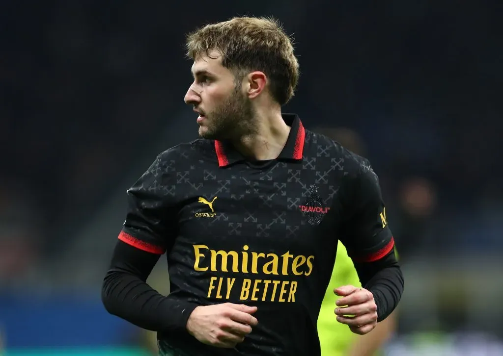 Santiago Giménez comenzará desde la banca por tercer partido consecutivo. (Getty Images)