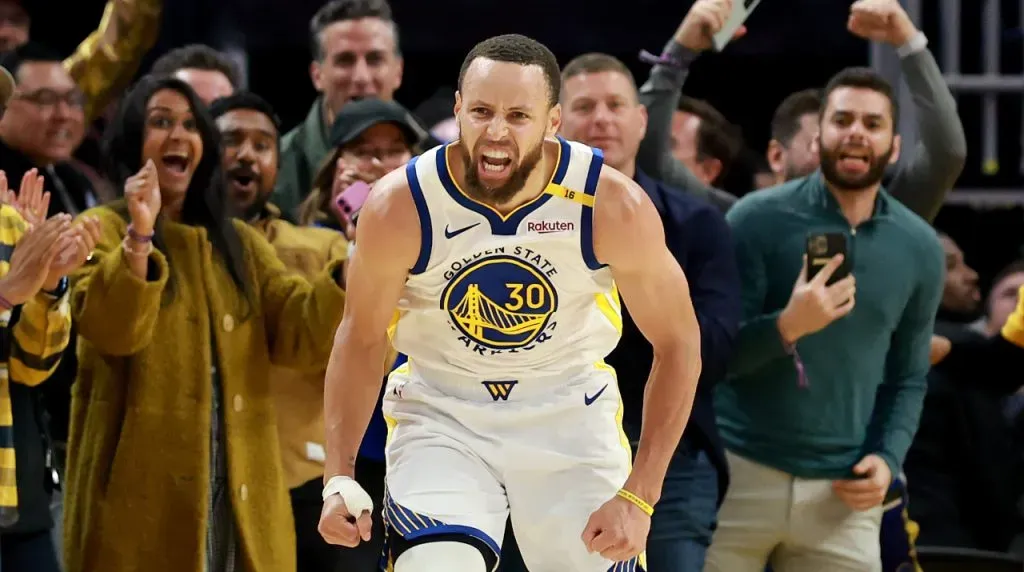 Curry en la victoria de Warriors vs. Grizzlies. (Foto: Getty Images)