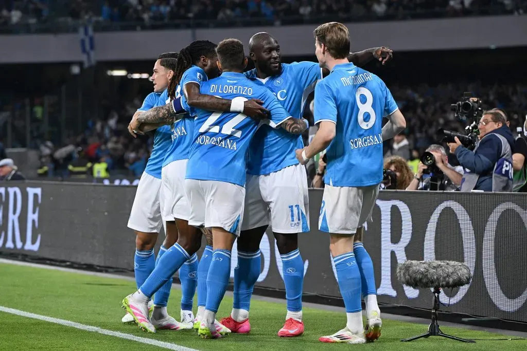 En caso de empatar ante Cagliari, Napoli deberá esperar que Inter no la gane a Como de visitante para transformarse en nuevo campeón de Italia. (Getty Images)