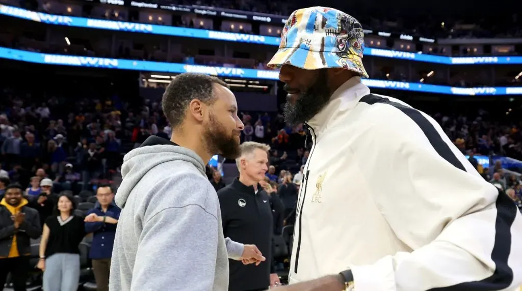 Stephen Curry y LeBron James. (Foto: Getty Images)
