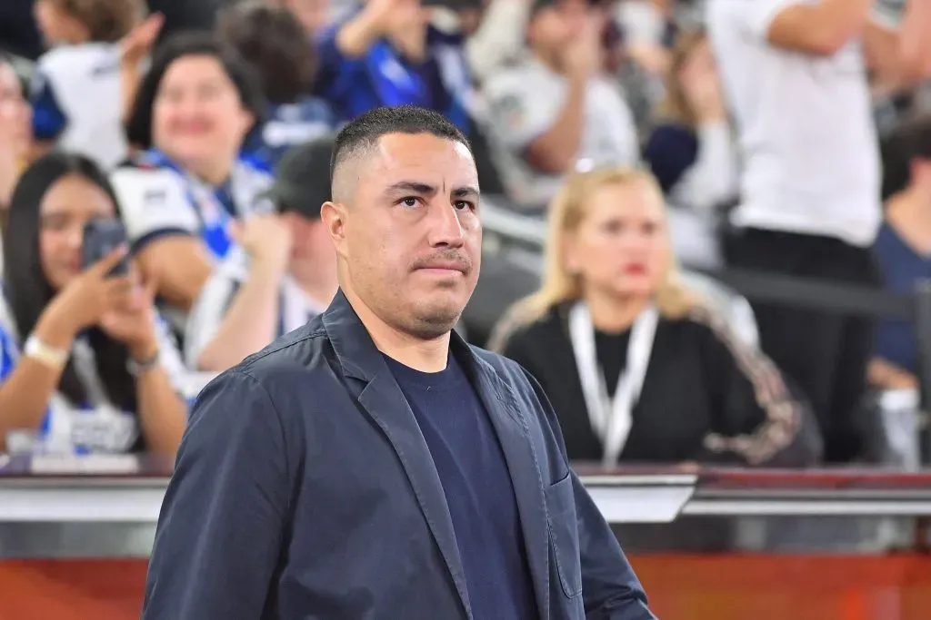 Efraín Juárez, DT de Pumas, podrá comenzar a recibir refuerzos tras el levantamiento de la prohibición que pesaba sobre Pumas por una multa de FIFA. (Getty Images)
