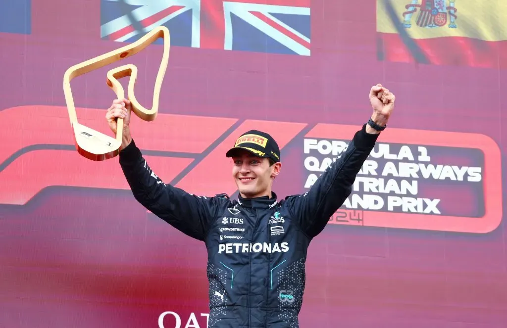 George Russell en el podio del GP de Austria 2024 (GETTY IMAGES)