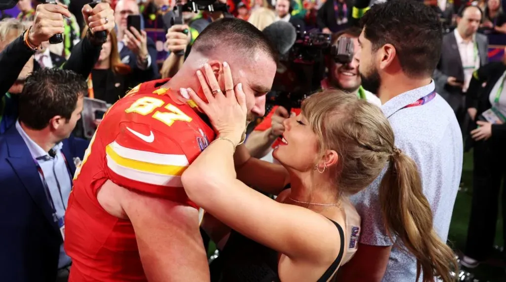 Travis Kelce y Taylor Swift. (Foto: Getty Images)