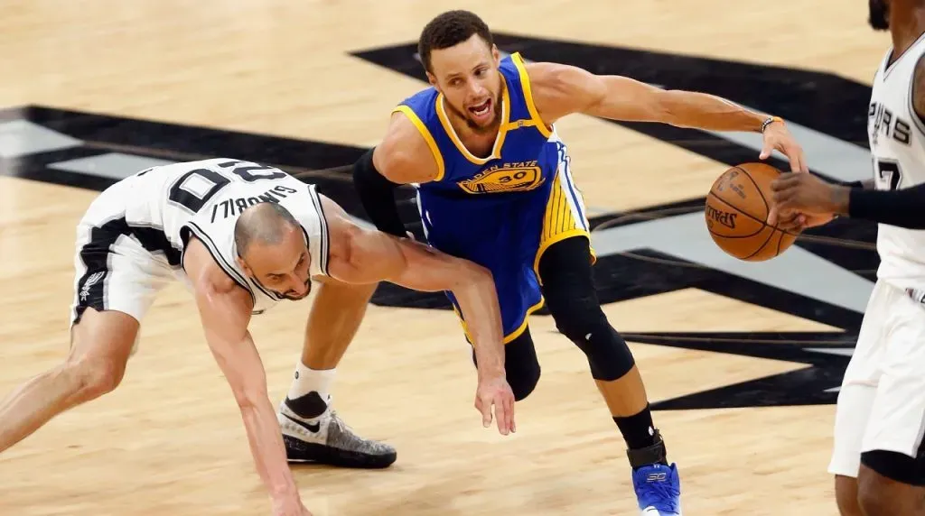 Manu Ginóbili y Stephen Curry. (Foto: Getty Images)