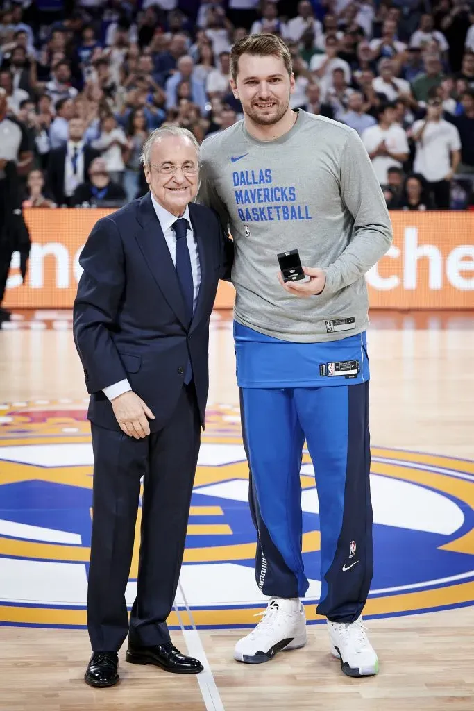 Florentino Pérez y Luka Doncic (GETTY IMAGES)
