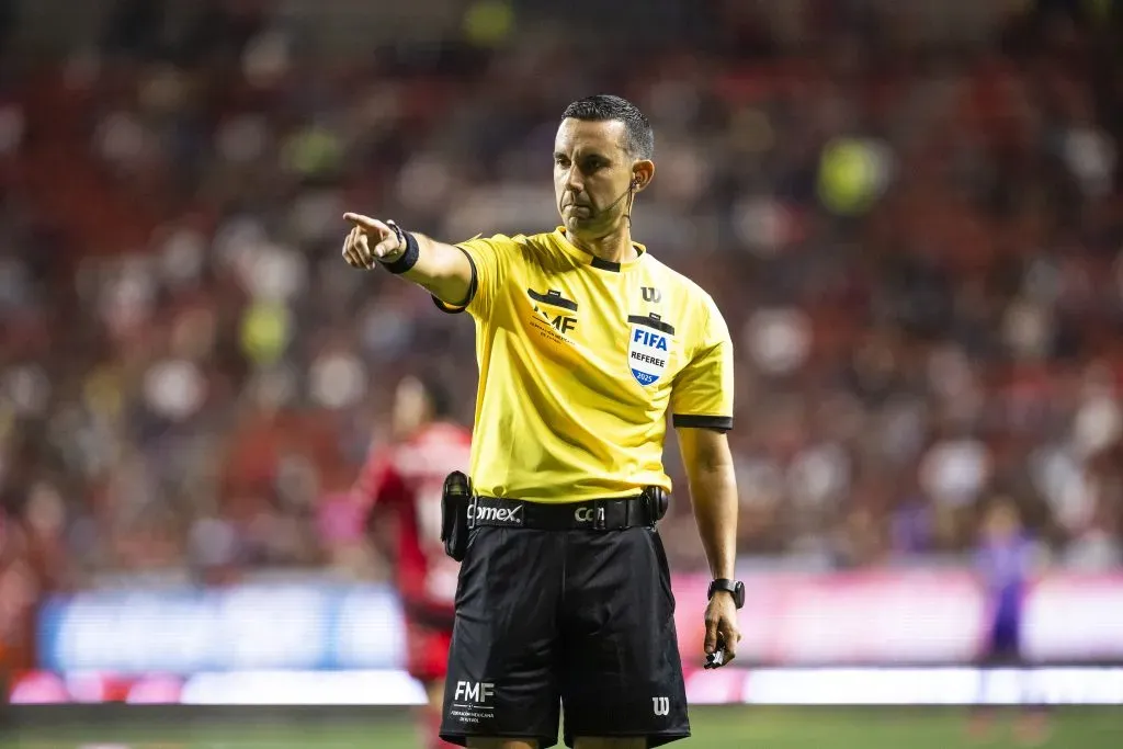César Ramos será el árbitro que dirigirá el Clásico Capitalino entre América y Pumas. (Imago7)