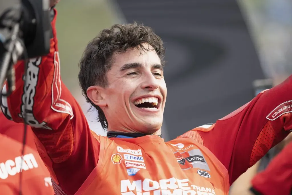 Marc Márquez festeje en Japón (GETTY IMAGES)
