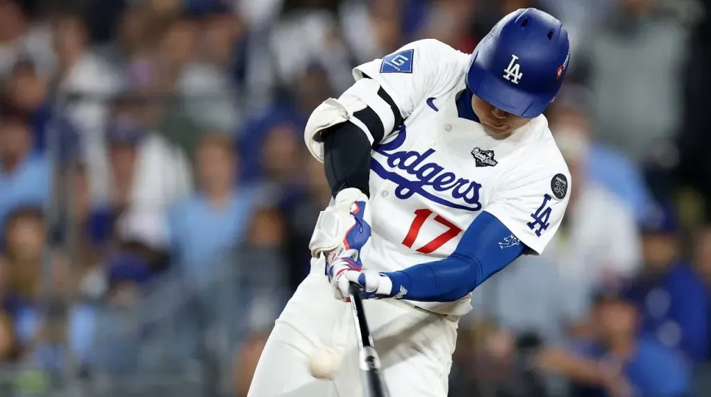 Uno de los 2 jonrones de Ohtani en el Juego 3 de Serie Mundial. (Foto: Getty Images)