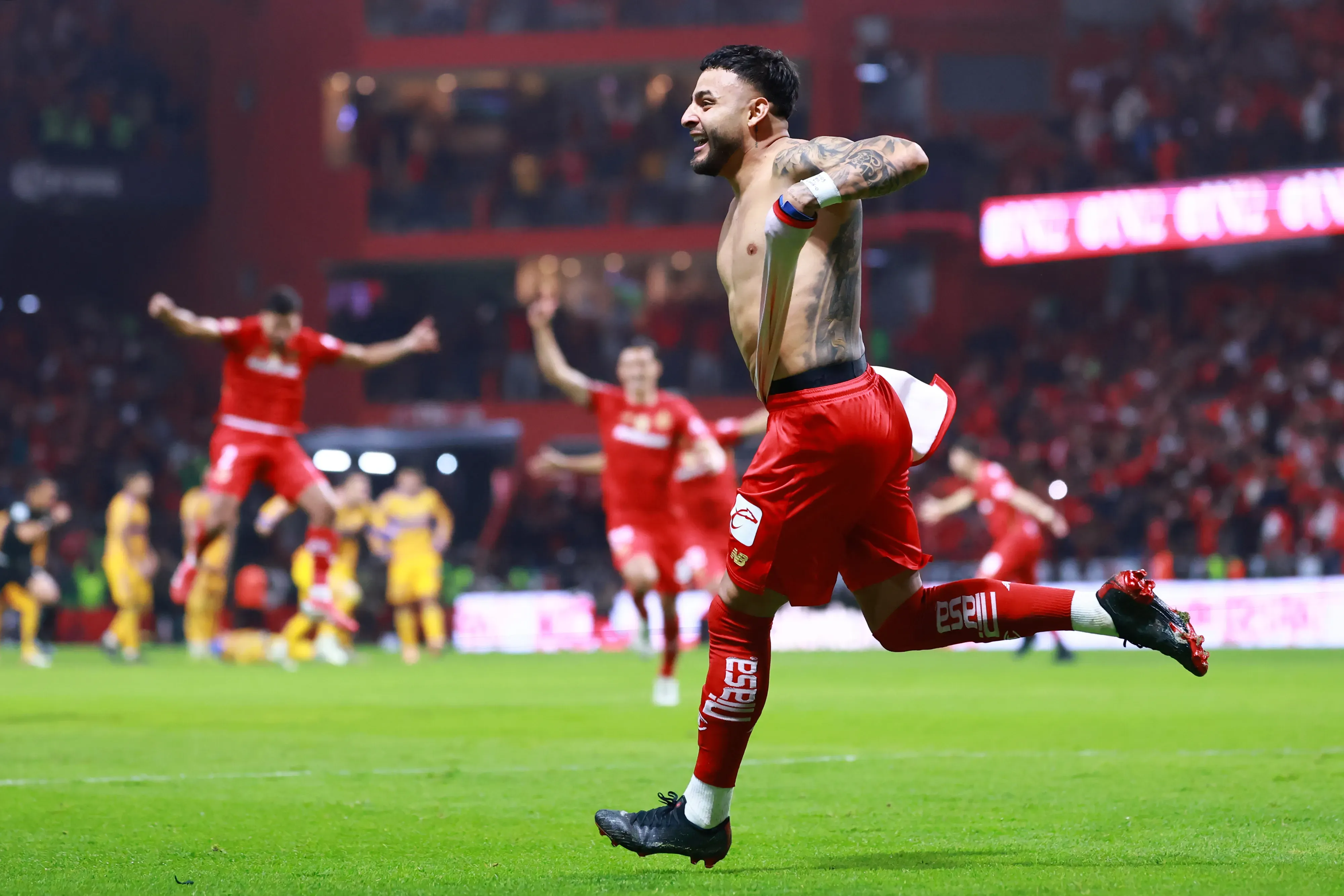 Alexis Vega definió otro campeonato para Toluca (Getty Images)