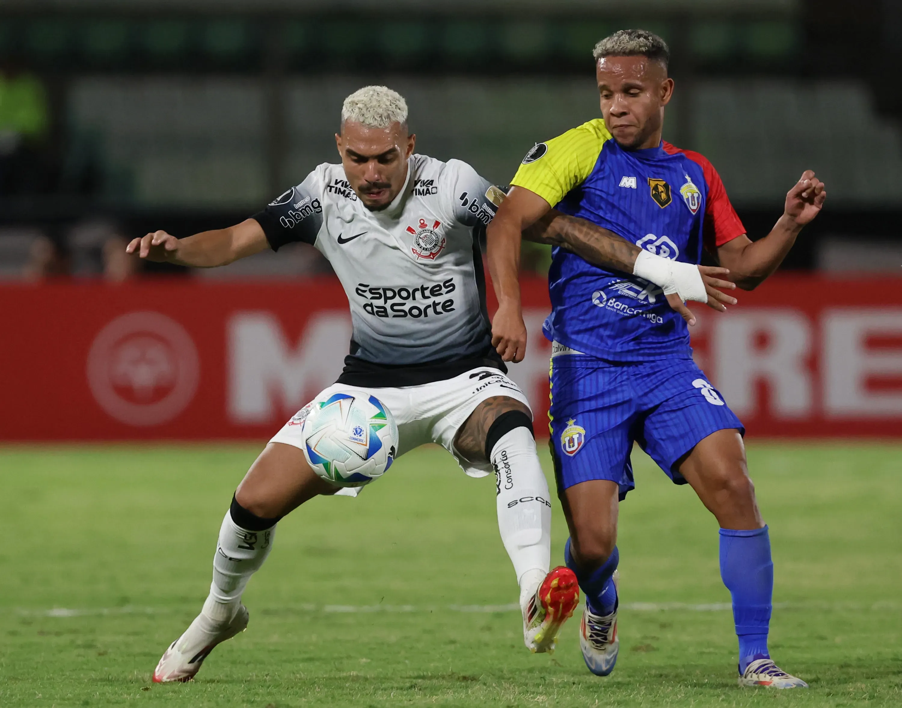 Partido entre Corinthians y Universidad Central por la Copa Libertadores 2025 (GETTY IMAGES)