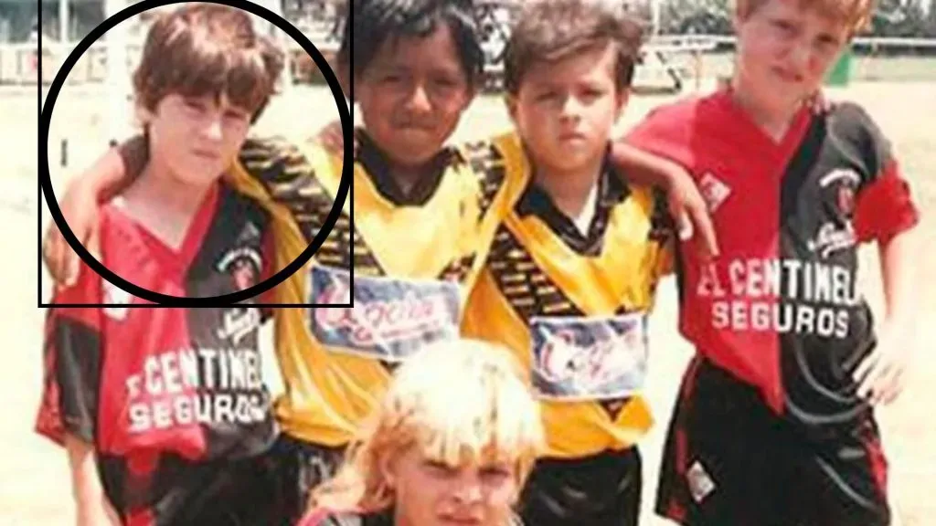 Lionel Messi con 9 años jugando en Perú con Newell’s Old Boys.