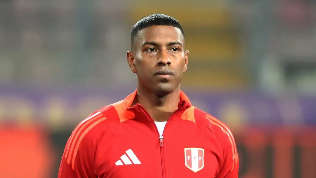 Miguel Araujo, defensor peruano (Getty Images).