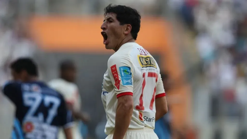 Johan Fano jugando en Universitario. (Foto: X).