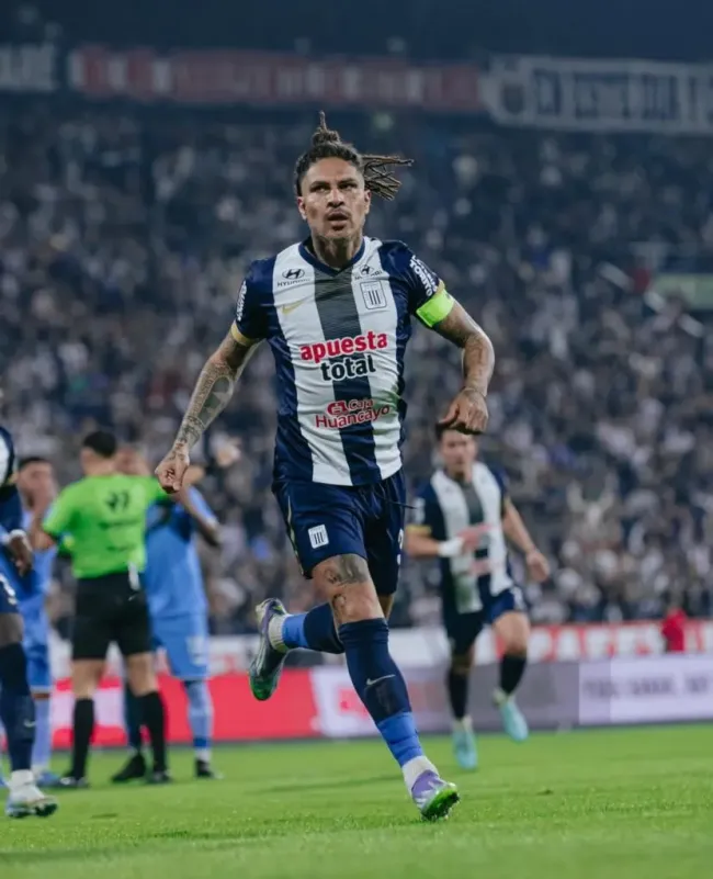 Paolo Guerrero en Alianza Lima. (Foto: X).