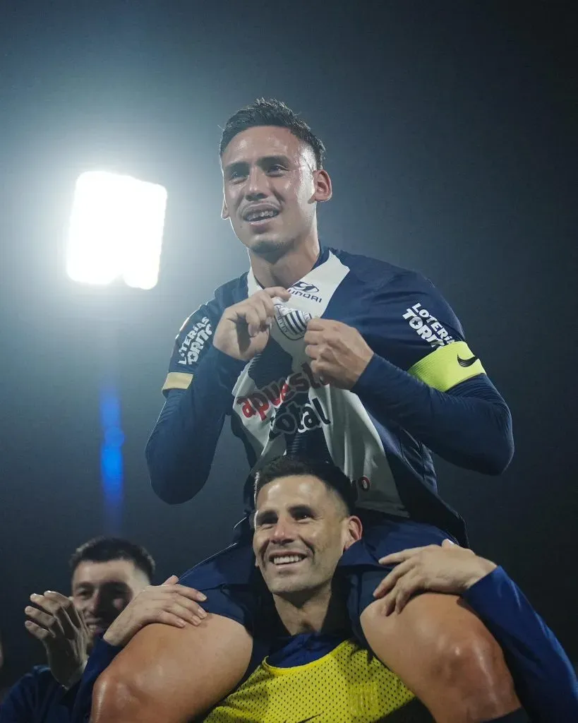 Erick Noriega emocionado en su despedida. (Foto: X).