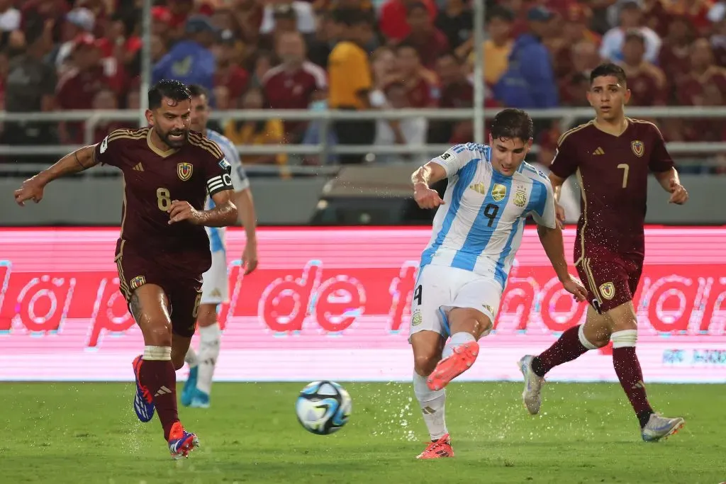 Julián Álvarez contra Venezuela (Foto: Getty).