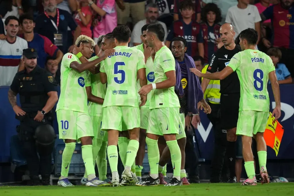 Barcelona podría venir a jugar en el Perú. (Photo by Alex Caparros/Getty Images)