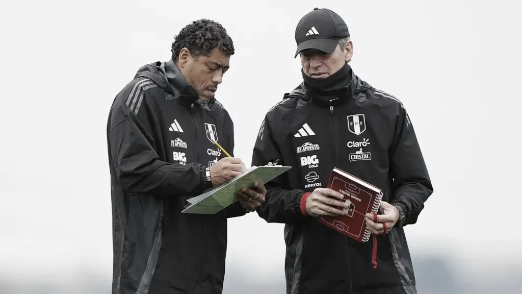 Óscar Ibáñez y Juan Pajuelo (Foto: Selección Peruana).