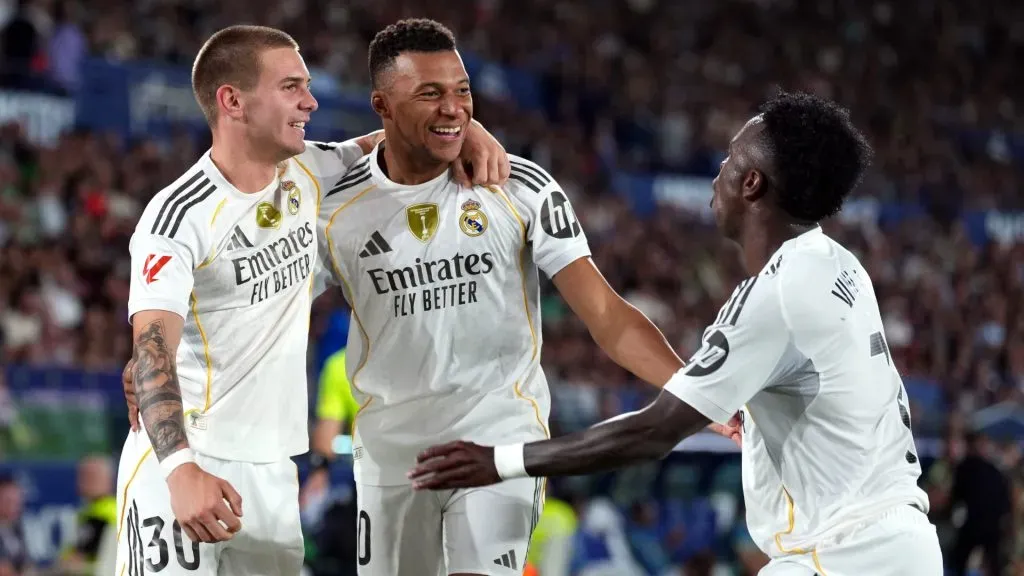El temible ataque de Real Madrid: Mastantuono, Mbappé y Vini Jr. (Getty Images).