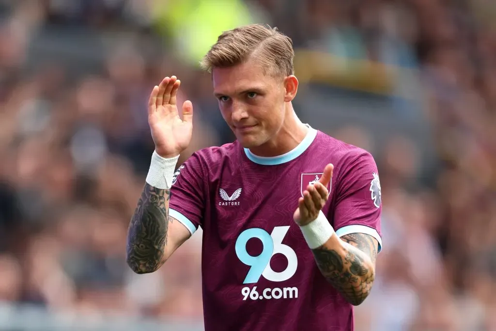 Oliver Sonne no tiene minutos en el Burnley. (Photo by Matt McNulty/Getty Images)