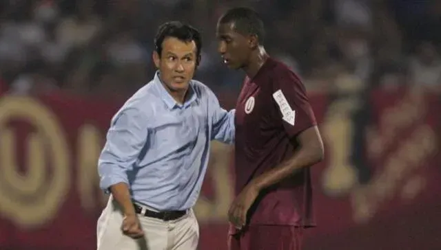 Juan Reynoso hizo debutar a Joyce Conde. (Foto: X).