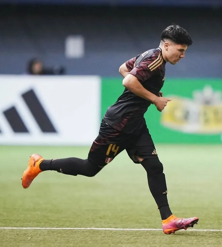 Felipe Chávez en la Selección Peruana. (Foto: X).