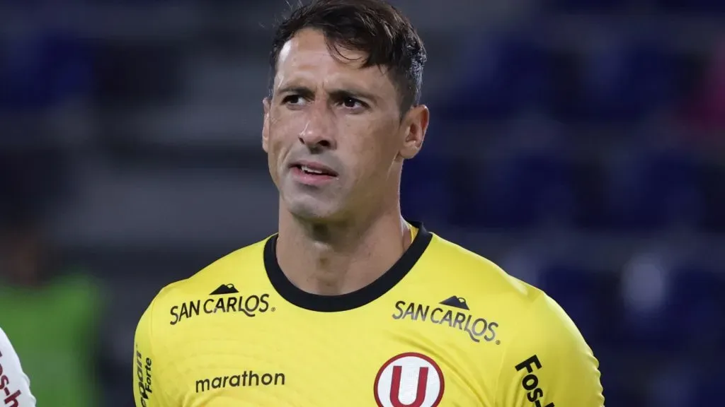 Sebastián Britos podría ser uno de los futbolistas que deje Universitario para 2026 (Getty Images).