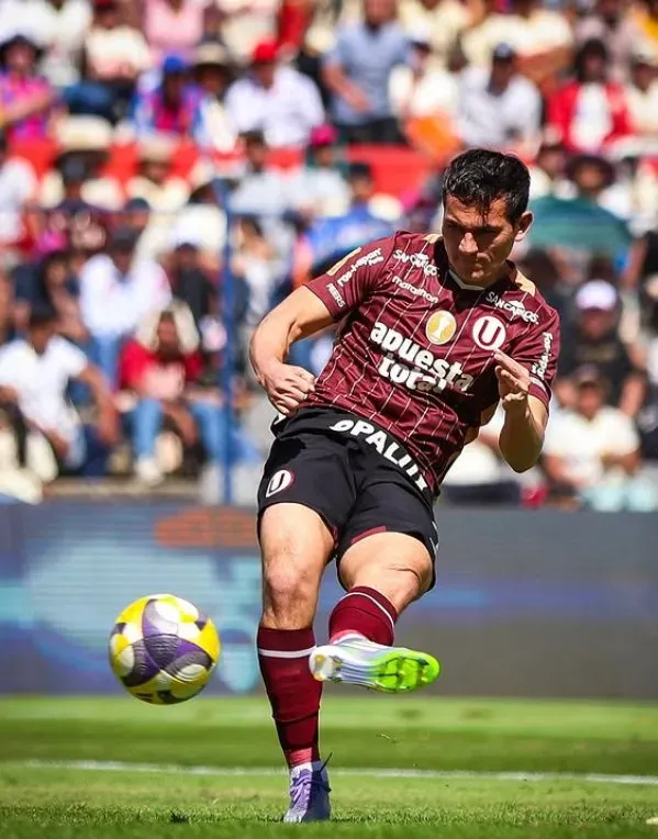 Jairo Vélez estaría lejos de Universitario. (Foto: X).