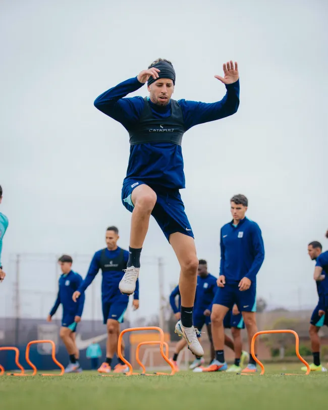 Pablo Ceppelini queda fuera de Alianza Lima. (Foto: X).