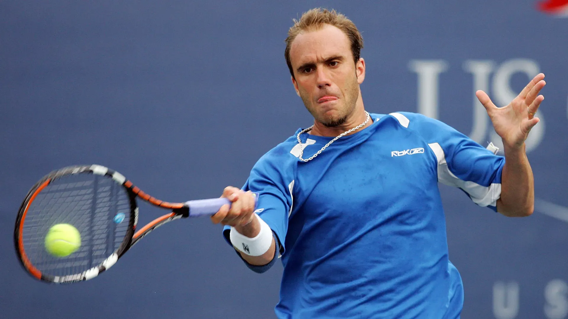 Luis Horna, en un partido de 2008 (Getty Images).