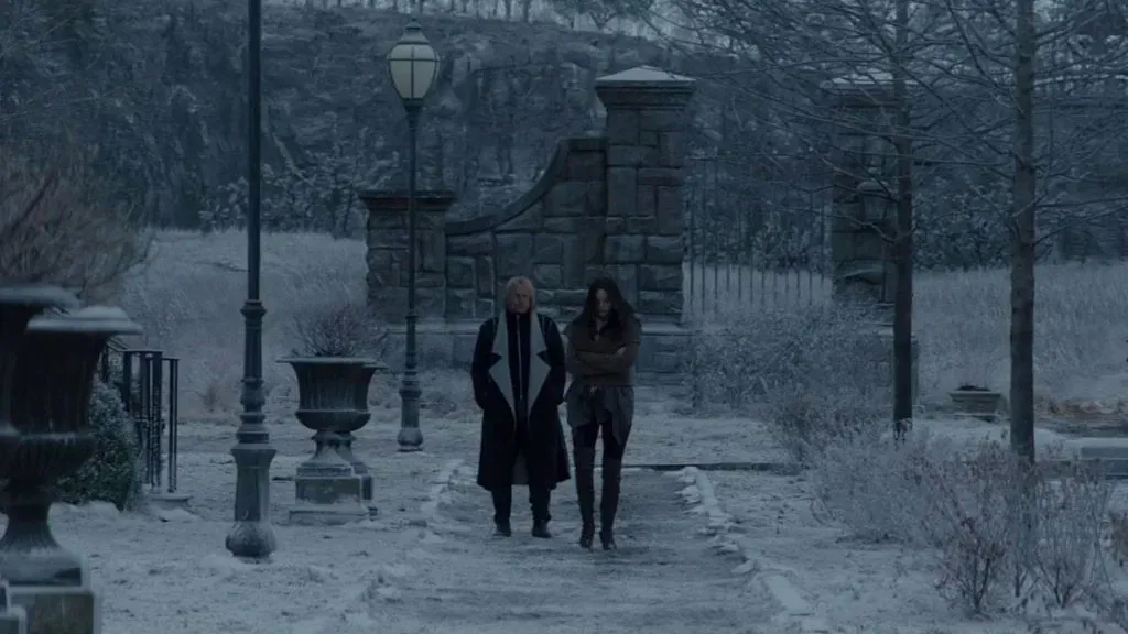 Woody Harrelson and Jennifer Lawrence