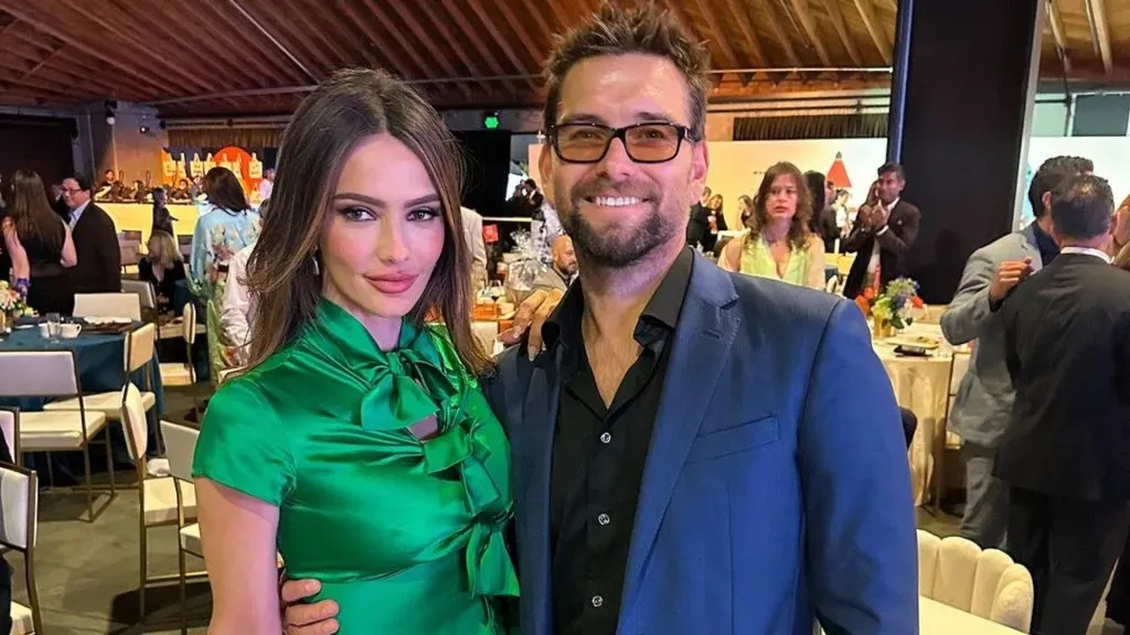 Sandra Vergara and Antony Starr in Venice Family Clinic’s Art & Health Gala. (Source: @sandravergaraone)