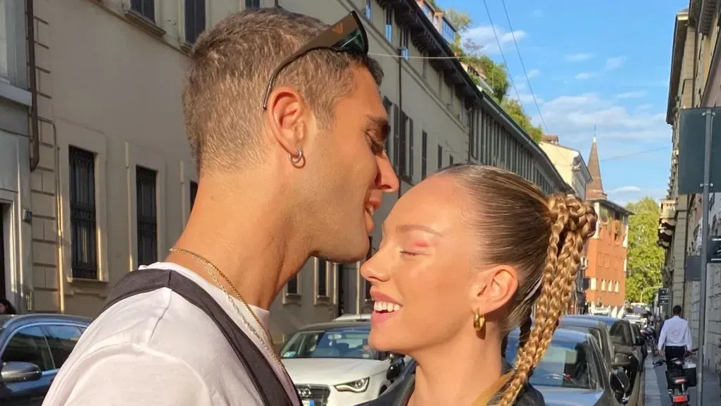 Nicolás Furtado and Ester Expósito