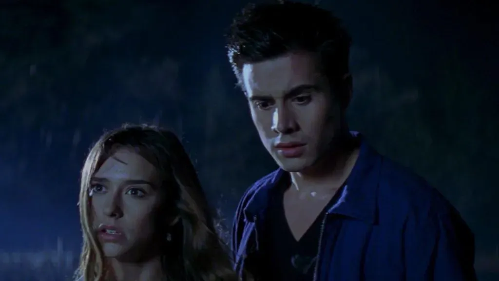 Jennifer Love Hewitt and Freddie Prinze Jr.