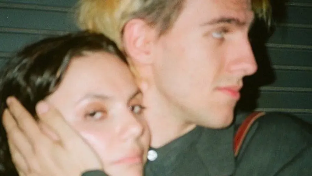 Dafne Keen and Teo Planell